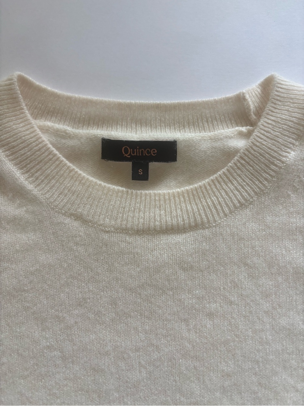 Quince Mongolian Cashmere Short-Sleeve Crewneck Top in Cream Size Small - Picture 4 of 5